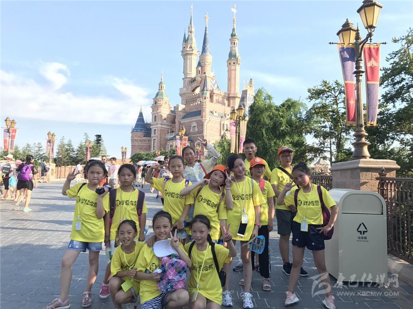 甘孜日報(bào)小記者暑假夏令營掠影