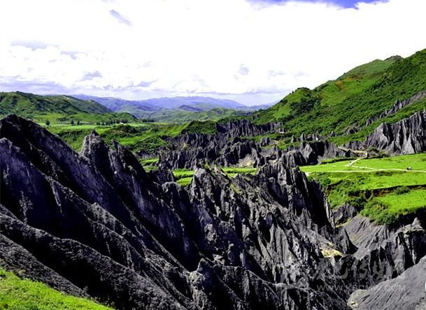 墨石？甘孜還藏著這樣的地質(zhì)公園