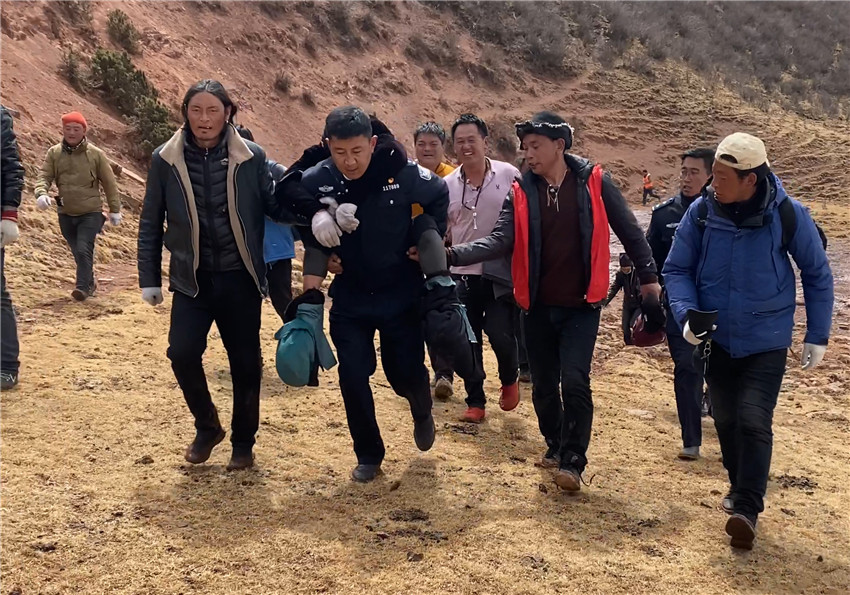 輔警洛絨洛.jpg 輔警洛絨洛.jpg