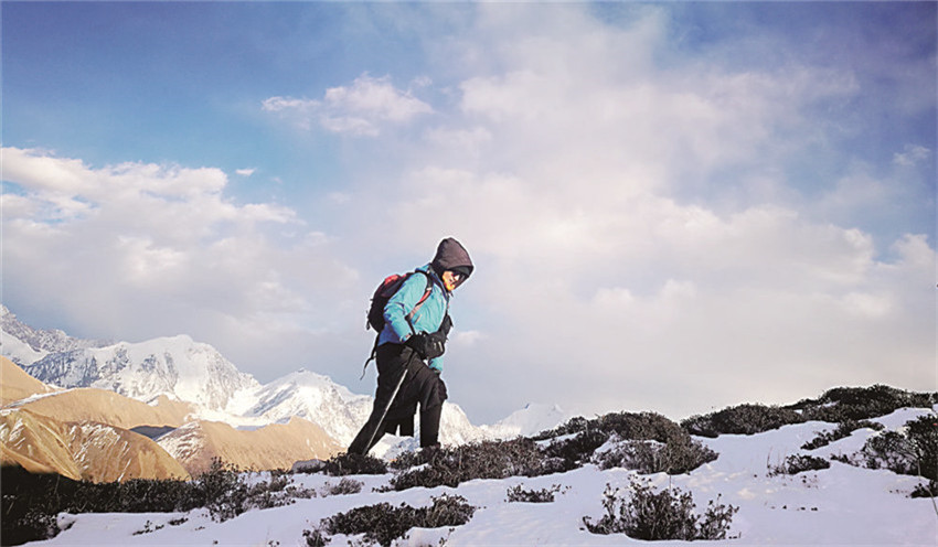 徒步.jpg 徒步.jpg