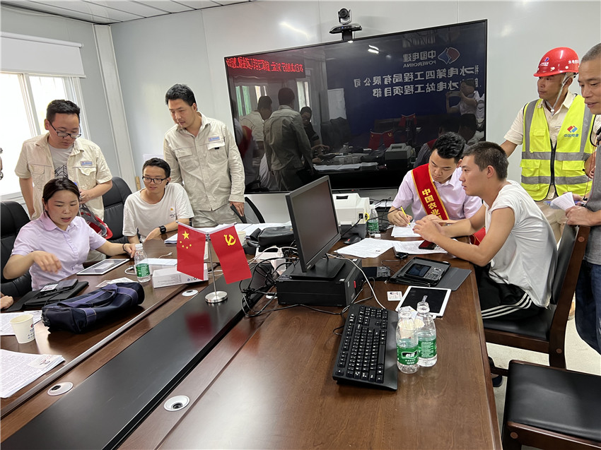 農(nóng)行九龍縣支行.jpg 農(nóng)行九龍縣支行.jpg